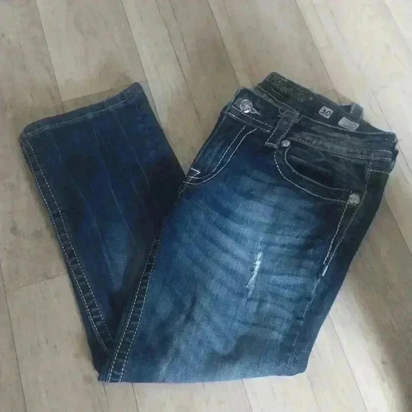 MISS ME BLING STUDDED EMBROIDERED CROSS CROP DENIM JEAN - Picture 4 of 9